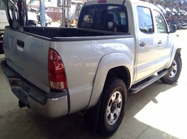 2006 TOYOTA TACOMA, SILVER, CREW CAB, 4.0L, AT, 2WD,  Z26367